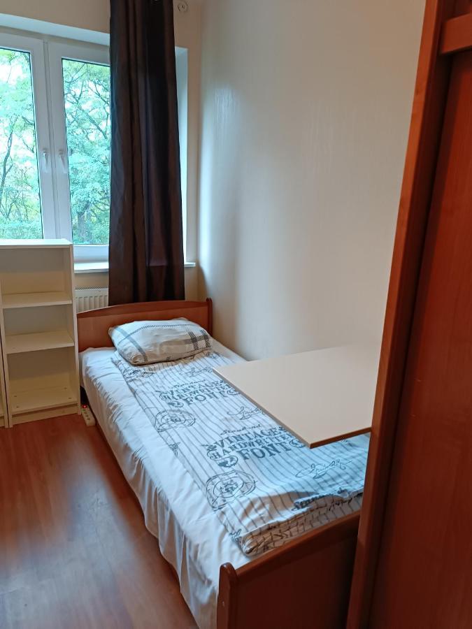 Hostel Sunrise Liwska Warsaw Exterior photo